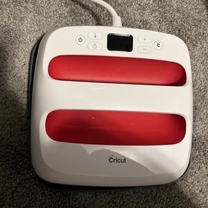Cricut heat press in good conditions